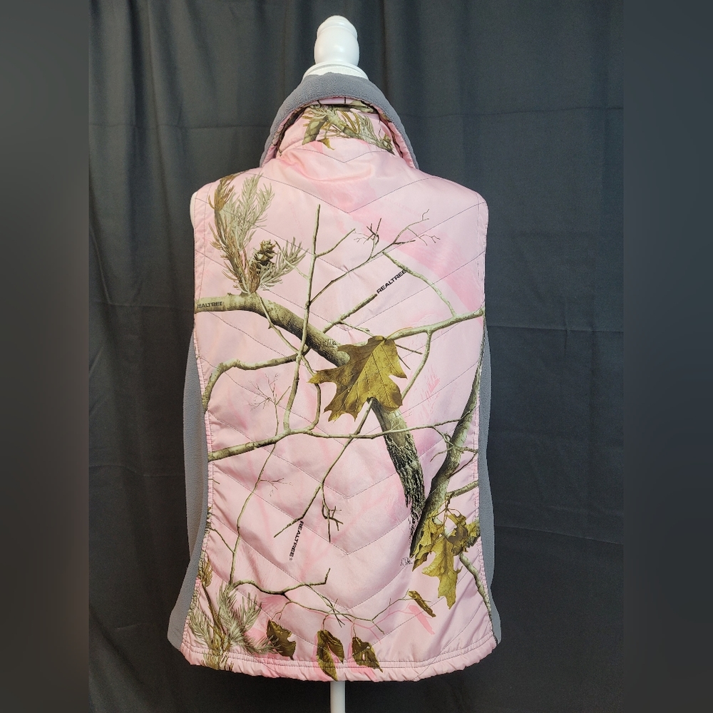 Realtree Vest - Picture 2 of 4